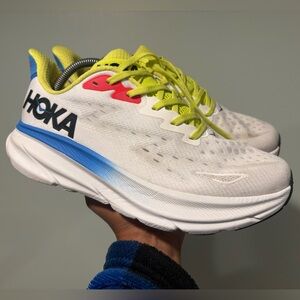 HOKA Men's Clifton 9